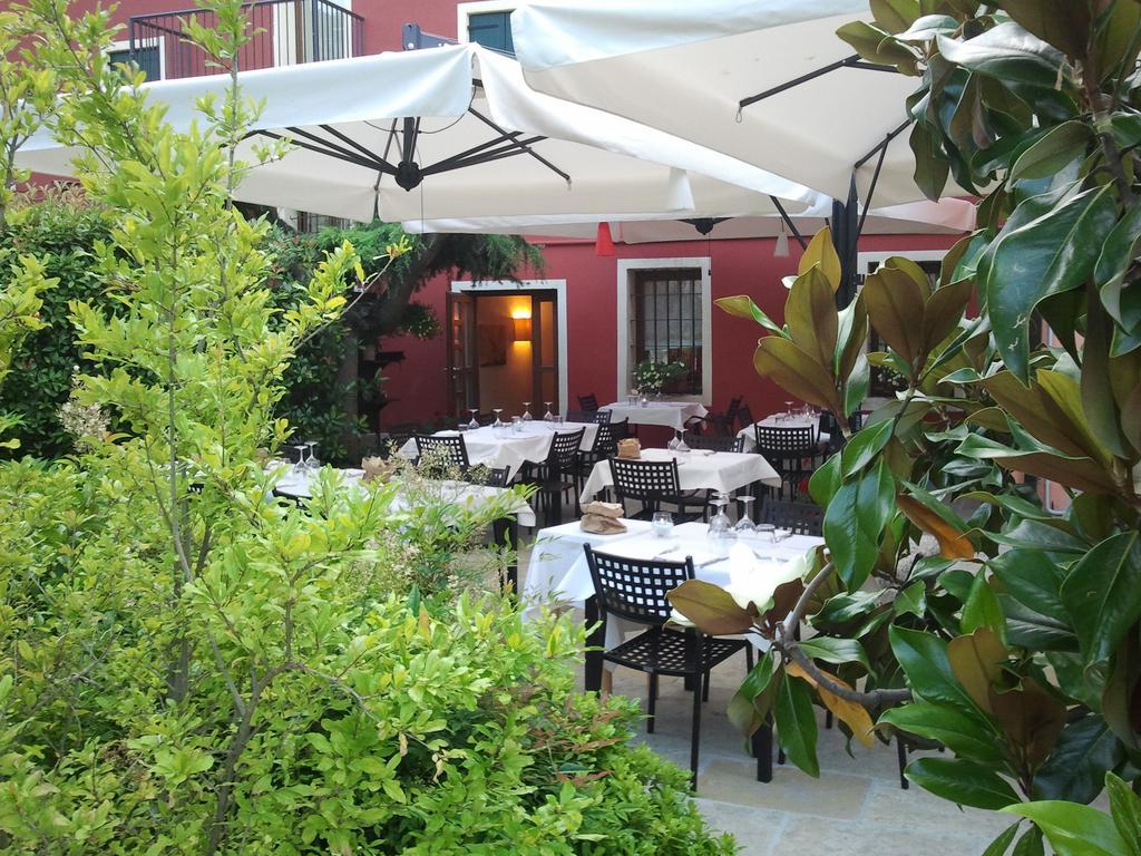 Albergo Croce D'Oro Dolce Exterior photo